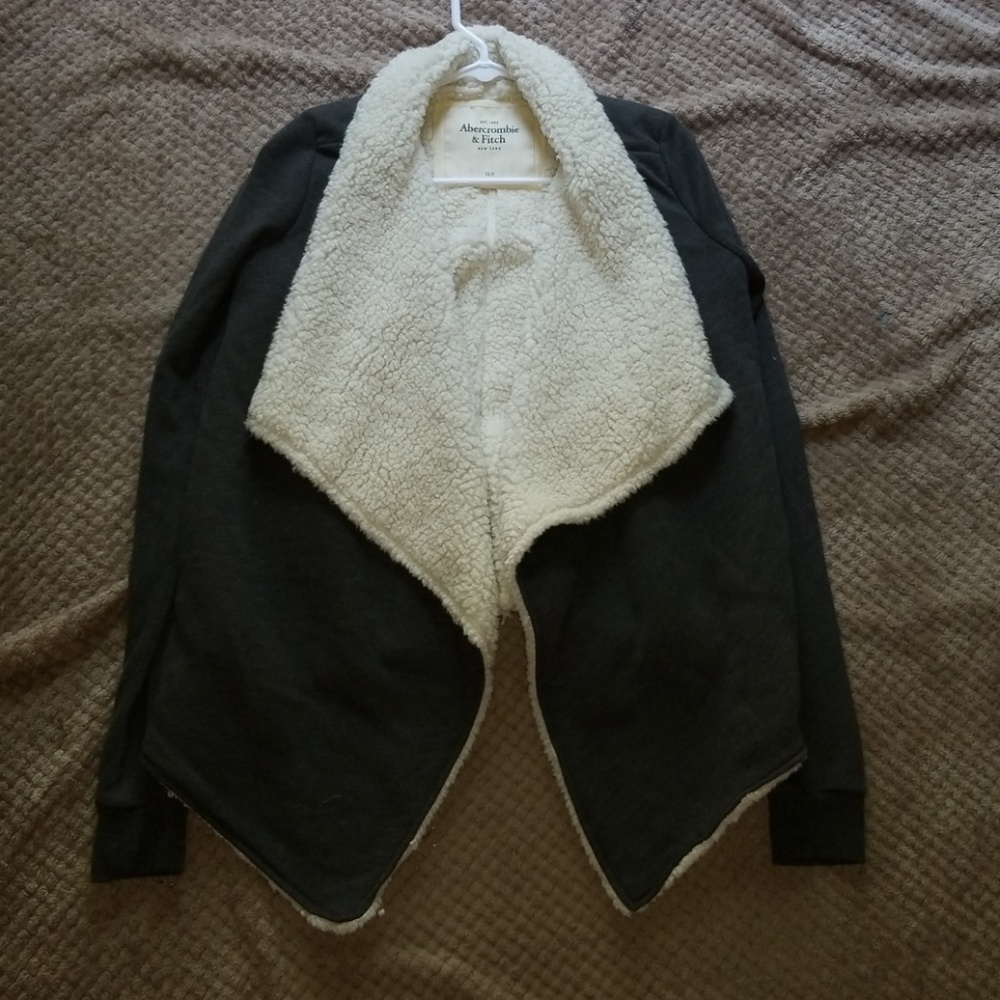 Cozy grey and white cardigan